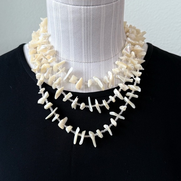 Vintage Jewelry - Vintage Mother of Pearl Iridescent Shell Chip Long Rope Necklace 54”